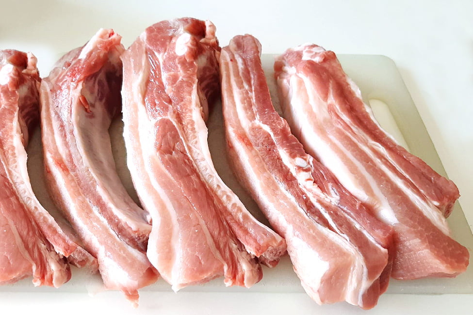 Piept porc cu os